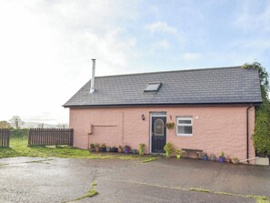 Exterior | Welshouse, Henllan