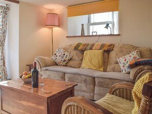 Living area | Welshouse, Henllan
