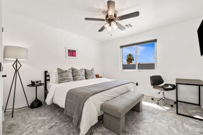 Desert Bliss, Palm Springs by Rather Be Properties