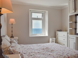 Double bedroom | Chesil Vista, Fortuneswell, Portland