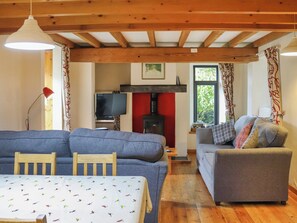 Living area | Stablgoch - Rhiw Goch Cottages, Penrhyndeudraeth, near Porthmadog