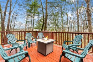 Roast tasty S'mores + spend quality time warming up by the fire pit!