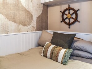 Double bedroom | White Mermaid - White Cottages, Newborough 