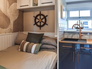 Double bedroom | White Mermaid - White Cottages, Newborough 