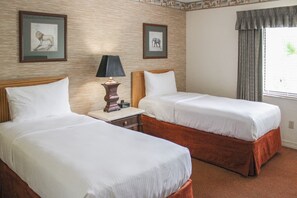 Comfortable 2 twin size beds; perfect for your vacation!
