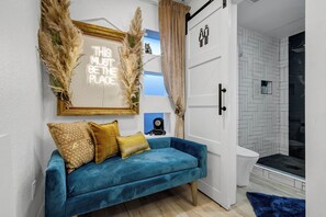 IG nook with bathroom to the right