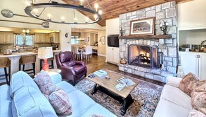 Great room with gorgeous, extremely realistic gas log fireplace