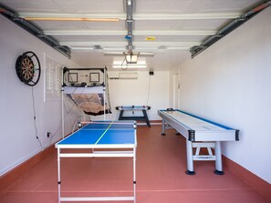 Epic Game Room