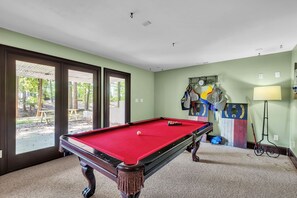 Spielezimmer