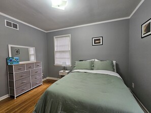 3rd bedroom full size bed