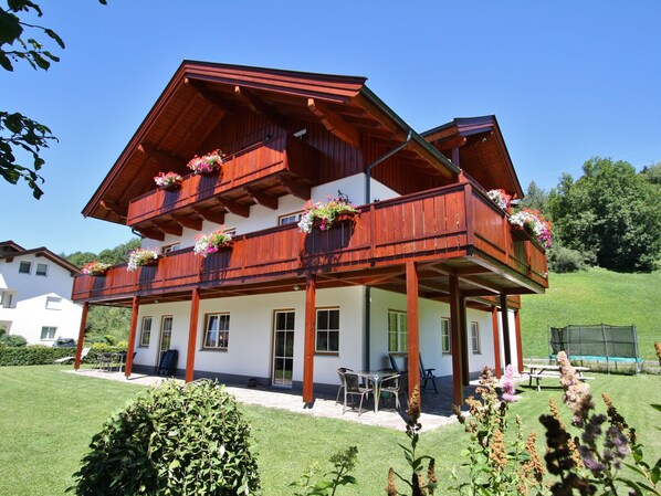 Extérieur maison de vacances [été]
