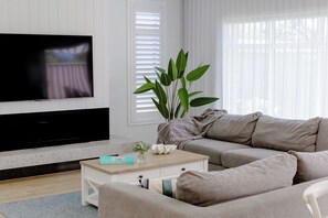 Lounge with fireplace