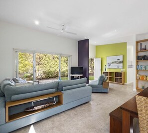 “South wing” living and dining area
