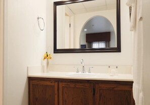 Bathroom. Exact unit will be assigned upon arrival. Views, colors, and decor may vary.