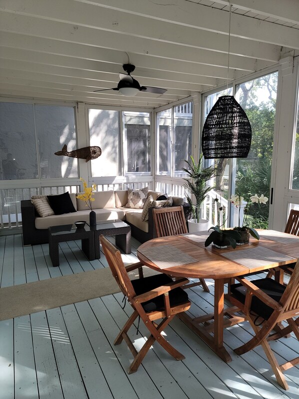 Outdoor dining