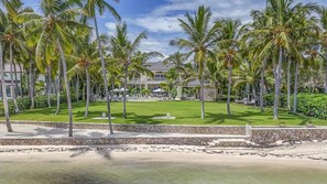 Serena 4 - Beachfront Timeless Elegance (4813)
