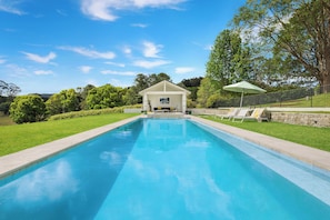 Infinity-pool