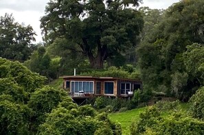 Grand View Villa exterior (2)