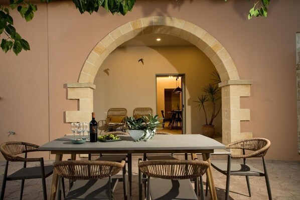 VERANDA
