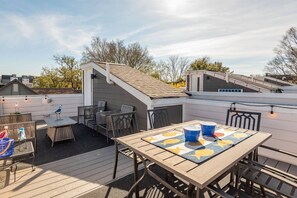 Open Air Roof Top for Fun with Friends and Family