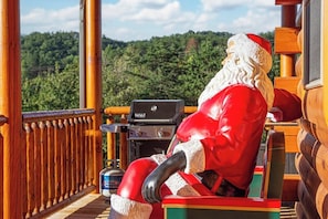 Santa greets every guest! and an outdoor grill for guests to use
