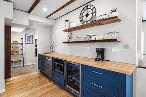Kitchen Alternate 2