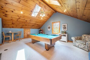 Spielezimmer