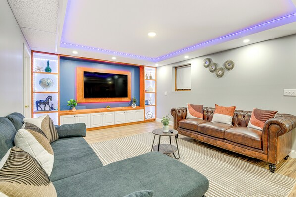 Essex Junction Vacation Rental | 2BR | 1BA | Step-Free Entry | 1,037 Sq Ft