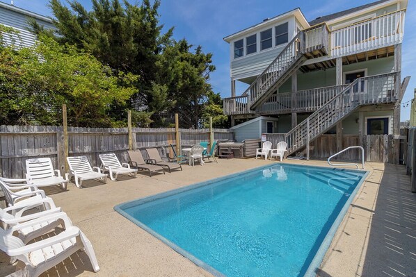 Private Pool