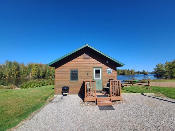 cabin20120outside20photo