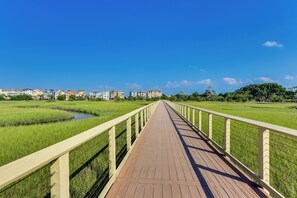 Hilton Head Resort Amenities | Boardwalk | 0.5 Mi to Beach