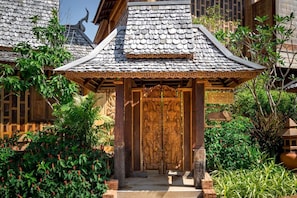 Exterior detail