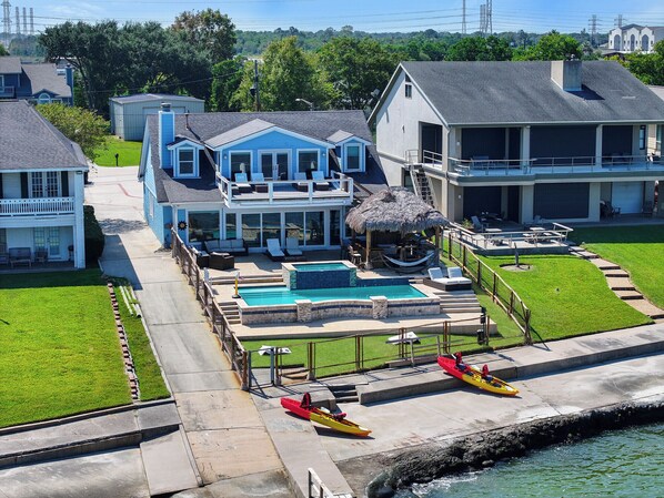 Pool, spa, on the water