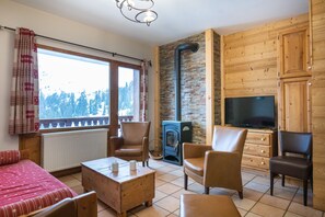 Please note that the woodstove fireplace is not guaranteed in all the units. 