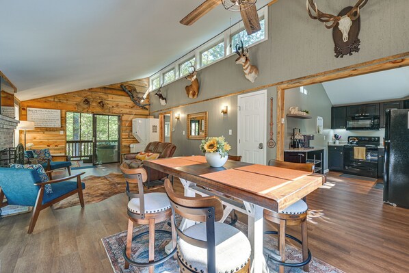 Hedgesville Vacation Rental | 2BR | 1BA | 4 Steps to Enter | 840 Sq Ft