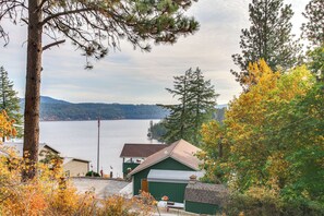 Cave Bay Views | Marina Access | Private Boat Slip