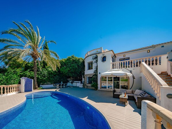 Sky, Water, Building, Plant, Blue, Azure, Swimming Pool, House, Window, Shade