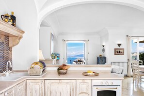 Autumn, Kitchen, Spring, Summer, Winter