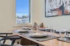 | Gold Coast by Boutiq Luxury Vacation Rentals | Park City, Utah |
