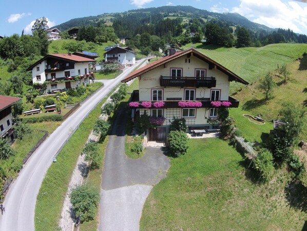 Esterni