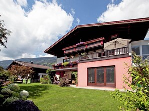 Esterni