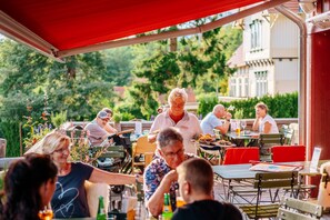 Restauration en plein air