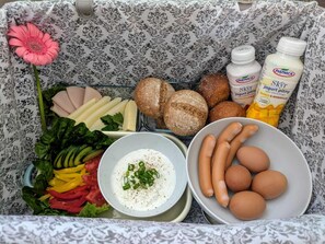 Breakfast meal