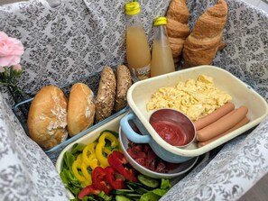 Breakfast meal