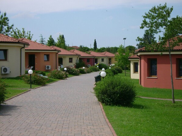 Esterni