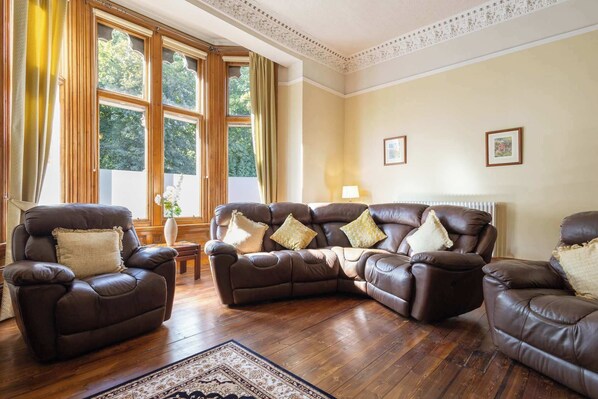 Chatsworth Townhouse II, Carlisle - Host & Stay