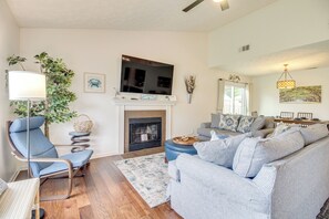 Living Room | Open Floor Plan | Single-Story Home