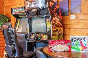 Nicoha's cozy fun game room