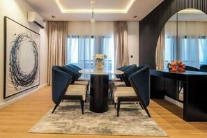 Dinning Area (2)
