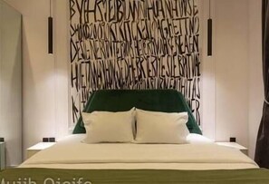 Bedroom 1 (2)